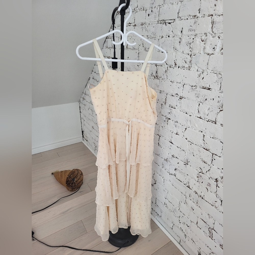Gal meets glam dress size 8